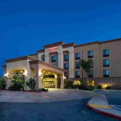 Hampton Inn Visalia Hotel Exterior