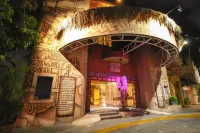 هوتلإكسبالامكي آند سبا كانكون فنادق في 