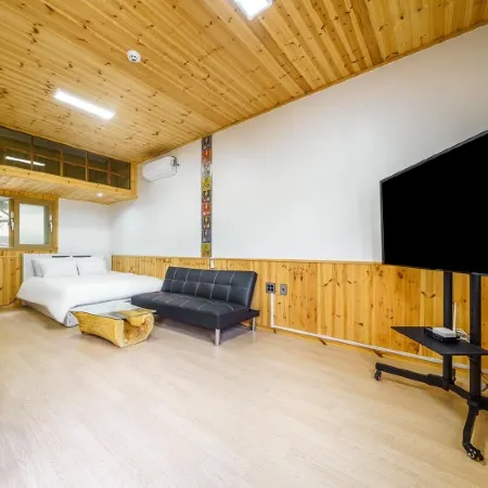 Samcheok Forest Pension