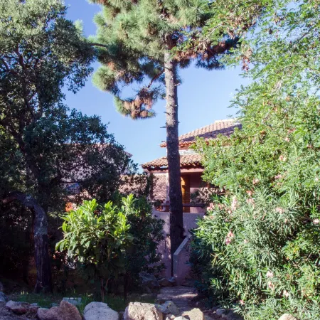 Air-Conditioned Apartment 6 Persons Two Bathrooms 500 m Sea Near Porto Vecchio