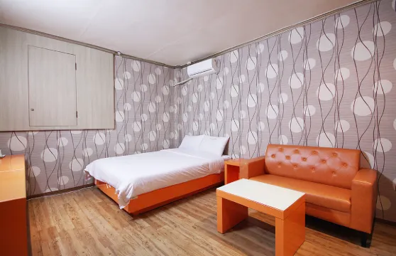 蘋果屋迷你酒店