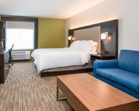 Holiday Inn Express & Suites COON RAPIDS-BLAINE AREA by IHG Hotels in Coon Rapids