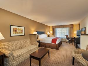 Holiday Inn Express & Suites El Paso Airport