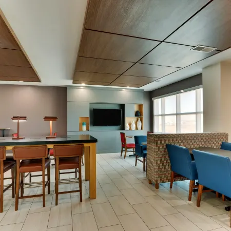 Holiday Inn Express & Suites LAKE WORTH NW LOOP 820 by IHG