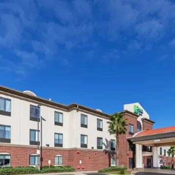 Holiday Inn Express & Suites PICAYUNE-STENNIS SPACE CNTR. by IHG