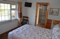White Heather Farmhouse Hotels near Teach Milseáin - House of Sweets