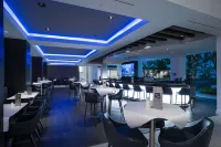 Innovation Hotel - Desayuno