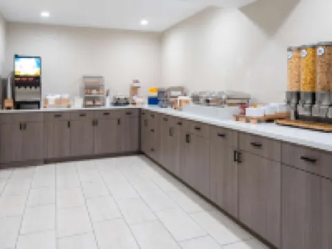 Ramada by Wyndham Modesto Yosemite Area Hotels in Modesto