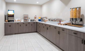 Ramada by Wyndham Modesto Yosemite Area