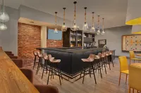 摩根敦學者飯店 - 希爾頓啟繽精選飯店 - 酒吧