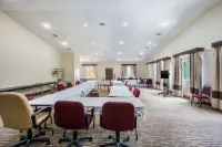 Comfort Inn & Suites Fairborn Near Wright Patterson AFB Hotels in Fairborn