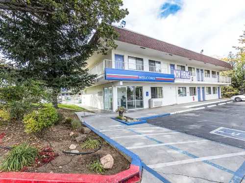 Motel 6 Yreka, CA - Wifi