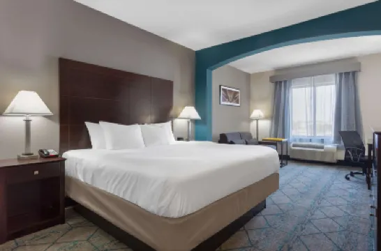 La Quinta Inn & Suites by Wyndham Columbus West - Hilliard Hotels in Columbus