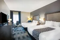 La Quinta Inn & Suites by Wyndham Victoria - South