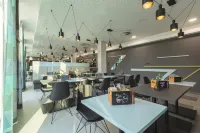 Holiday Inn - the niu, Seven Dusseldorf Ost - Frühstück