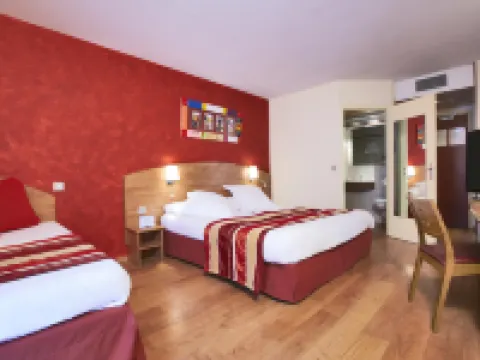 Kyriad Nimes Ouest Hoteles en Nimes