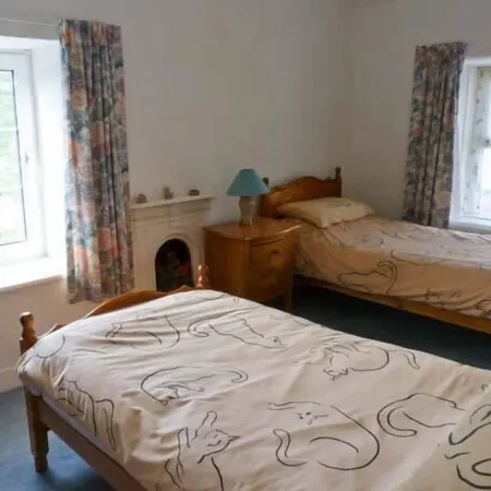 Locks Cottage Hotels in Settle