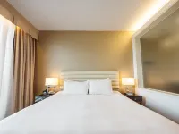 Dorsett Shepherds Bush London Hotels in der Nähe von Emery Walker Arts & Crafts house