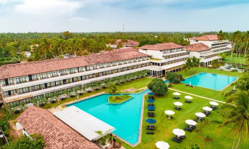 The Blue Water - Geoffrey Bawa Heritage - City Resort Hotel