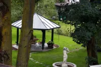 Landhotel Pacher فنادق في Gemeinde Flattach