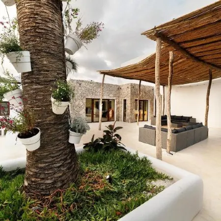 Paiise Hotels