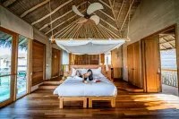 Six Senses Laamu Hotels in 