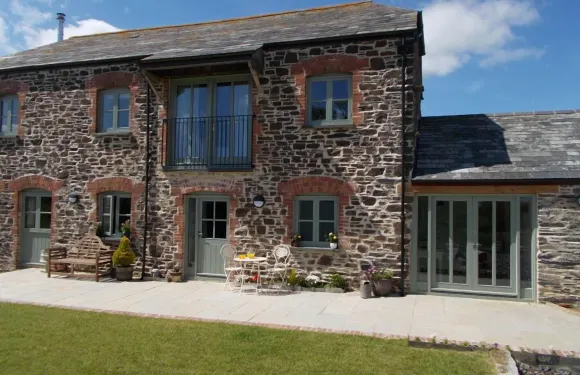 克拉克特穀倉住宿加早餐旅館