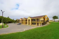Travelodge by Wyndham Appleton Hotels in Appleton