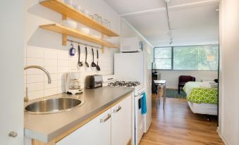 Ccb Affordable Studio w Cozy Bed and Friendly Hosts