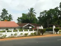 Habarana Inn Hotels in Palugaswewa