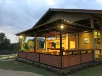 Wishing Tree Resort Hoteller i Tha Phra