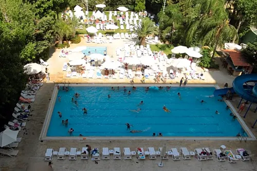 Cosmopolitan Hotel Hotels in Jdeideh