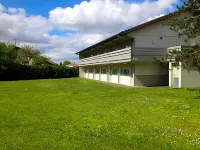 康鉑自然飯店 - 蒙德馬桑 Stade Montois Rugby附近的飯店