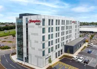 Hampton by Hilton High Wycombe  호텔