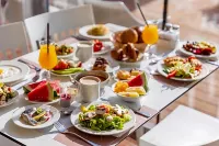 Brown Dead Sea - breakfast