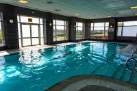The Golden Jubilee Hotel - Pools