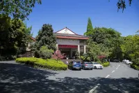 峨眉山ホテル（峨眉山景区報国寺） - 駐車場