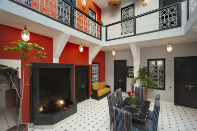 Riad Mylaya Hôtels à : 