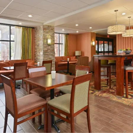 Hampton Inn Muscatine