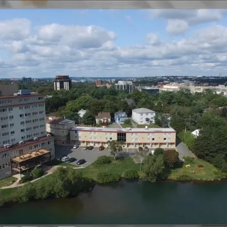Best Western Plus Chocolate Lake Hotel