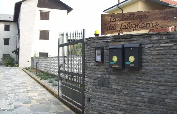 拉柏特伽戴爾發勒內姆酒店