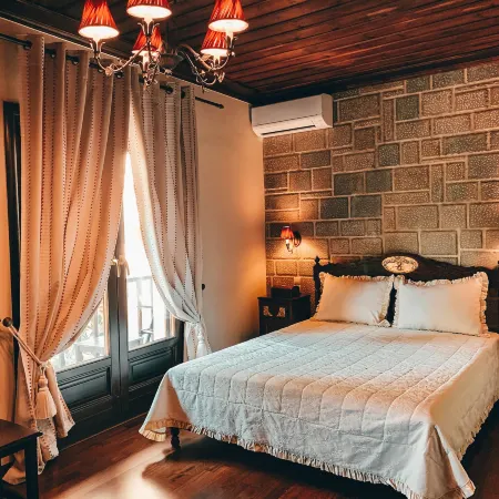 Elena Guesthouse