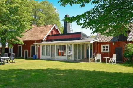 Alvaret Hotel & Hostel