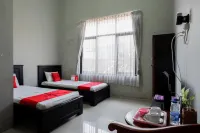 RedDoorz Syariah at Harmoni Near Alun Alun Kudus - 2-Star