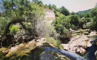 Le Moulin Camoula Hotels in Carros
