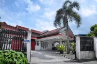 De Mawar Hotel Hotels in Darul Imarah