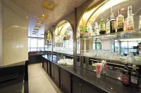 โรงแรมดิโพลแมทพาเลซ - ที่มีบาร์