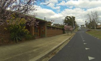 Bunkhouse Motel