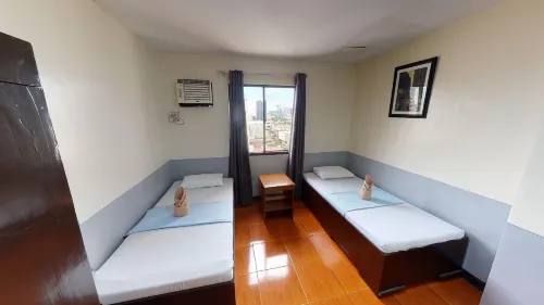 Skypark Pensionne - Guest houses