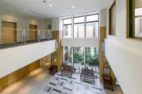 HOTEL COURTLAND - Lãng mạn